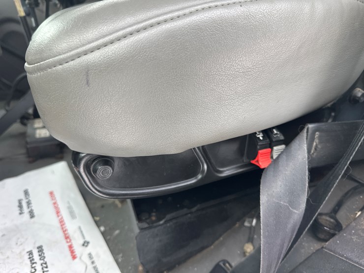 2008-caterpillar-c13-image-35