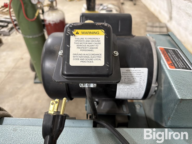 2023-ellis-1600-mitre-band-saw-image-10