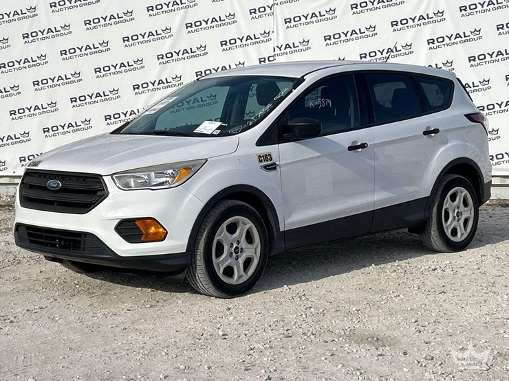 2017-ford-escape-image-1