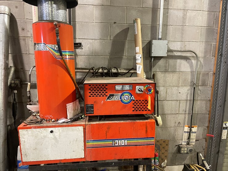 #5993-•-alkota-hot-water-pressure-washer-image-1