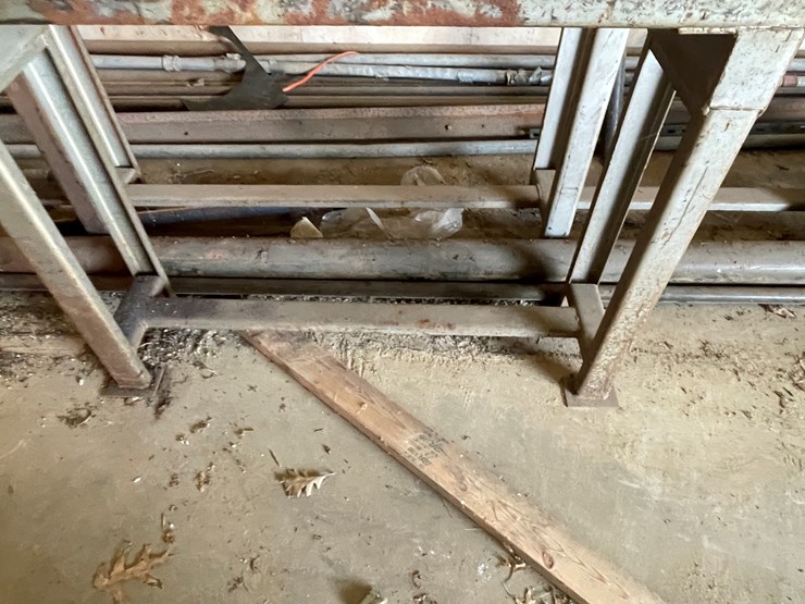 #5917-•-14'-metal-roller-stand-image-11