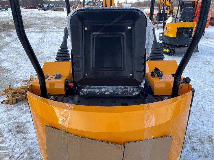 #108-•-miva-va15-mini-excavator-image-22