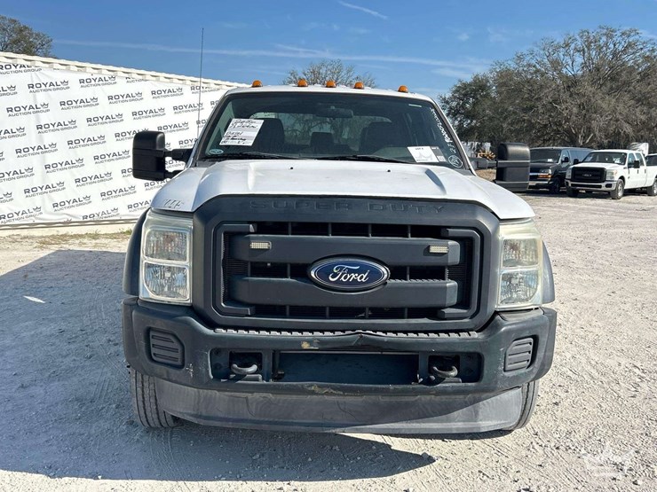2015-ford-f550-image-33
