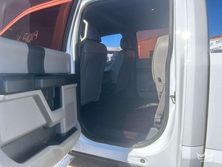 2019-ford-f250-image-26