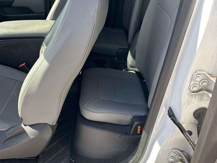 2016-chevrolet-colorado-image-17