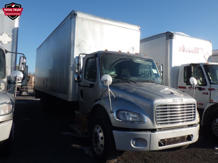 2019-freightliner-m2-106-image-3