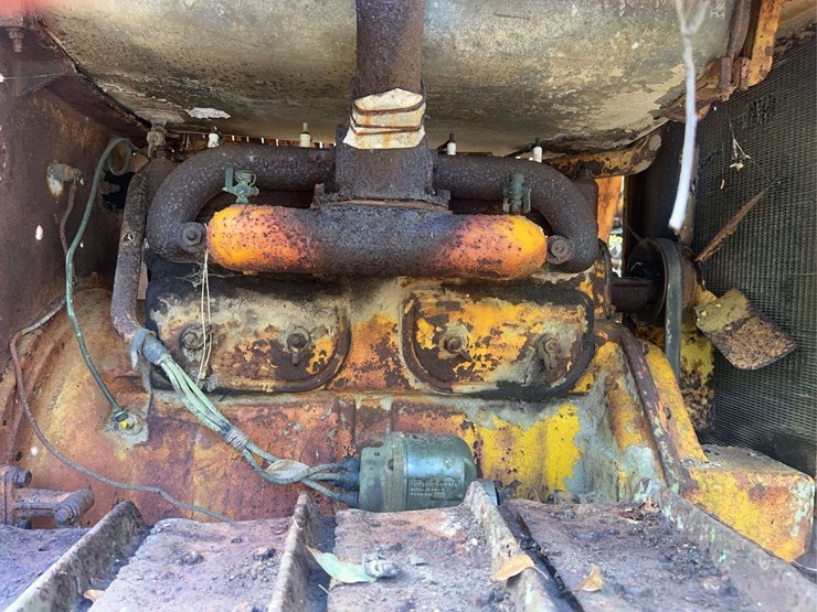 caterpillar-fifteen-crawler-image-15