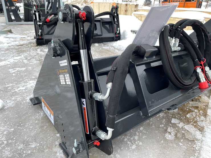 #2364-•-wolverine-mini-skid-steer-combination-bucket-image-19