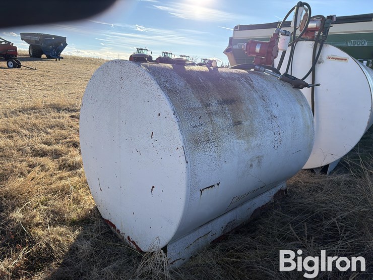 500-gal-fuel-tank-&-pump-image-3