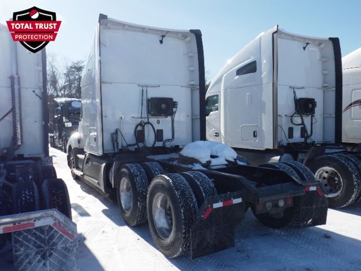 2020-kenworth-t680-image-14