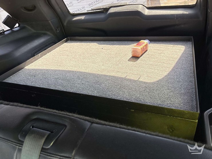 2016-ford-explorer-image-20