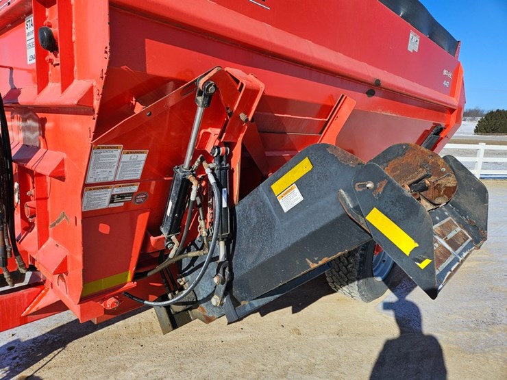 #311-•-2012-knight-4142-mixer-feed-wagon-image-20