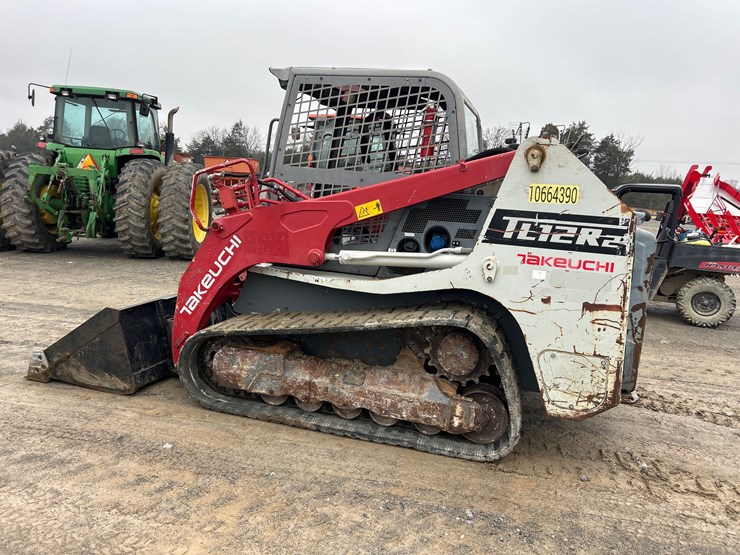 2017-takeuchi-tl12r2-image-2
