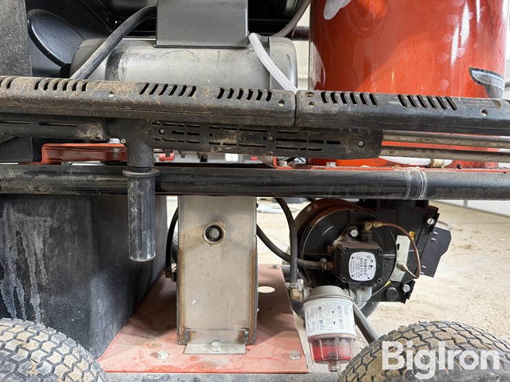 alkota-420x4-hot-pressure-washer-image-14