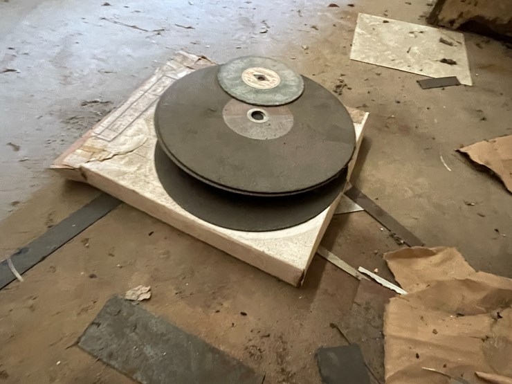 #5919-•-assorted-metal-cutting-wheels-image-3