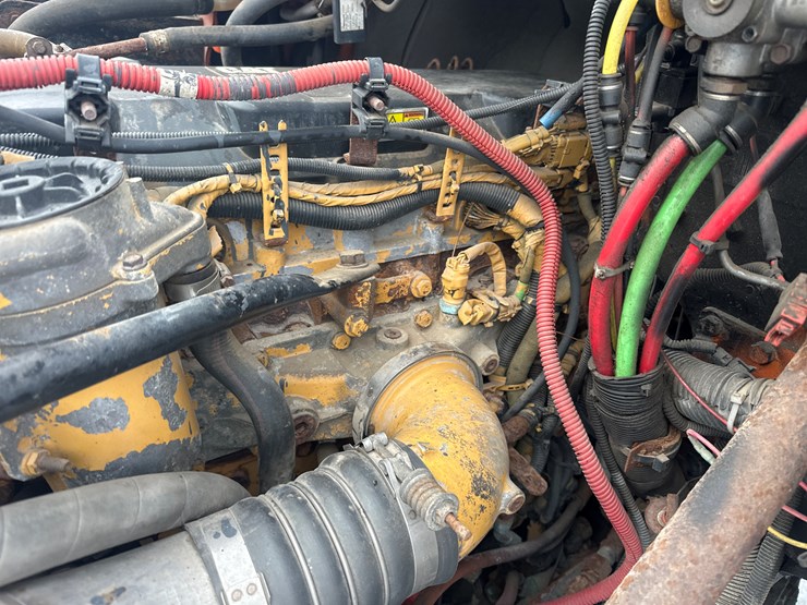 2008-caterpillar-c13-image-47