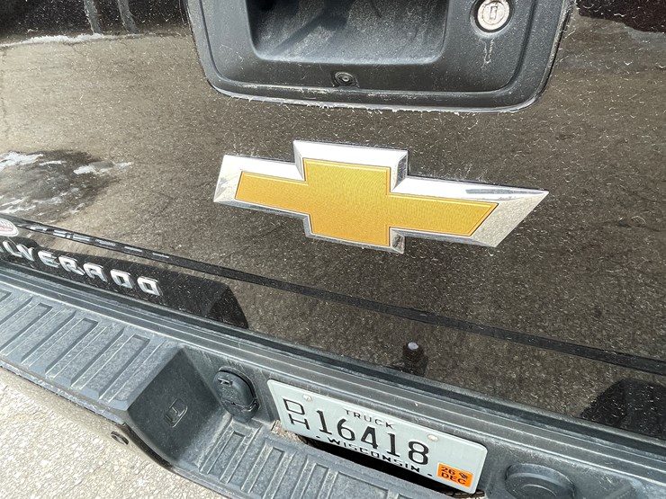 #4000-•-2019-chevy-silverado-high-country-pickup-(has-wi-title)-image-9