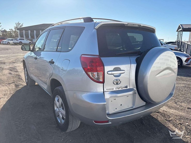 2008-toyota-rav4-image-3