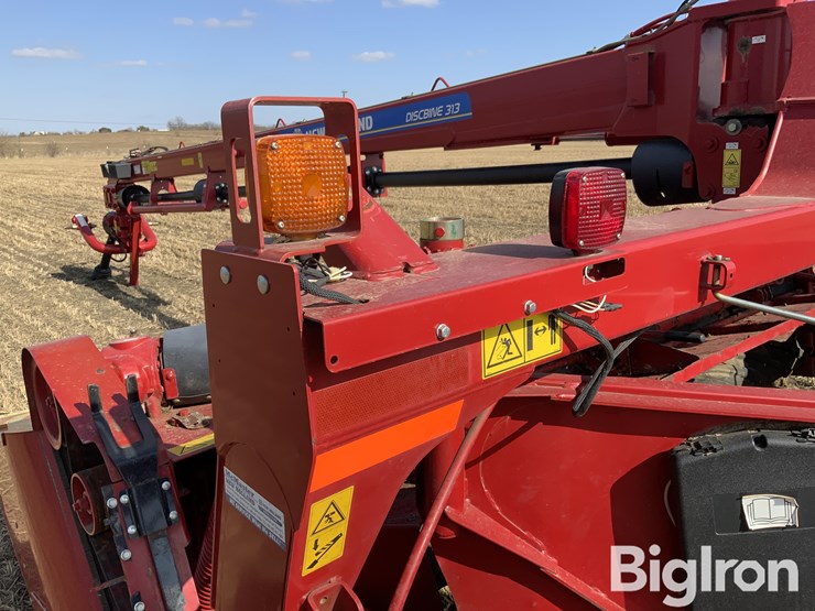 2019-new-holland-313rdb-discbine-pull-type-mower-conditioner-image-15