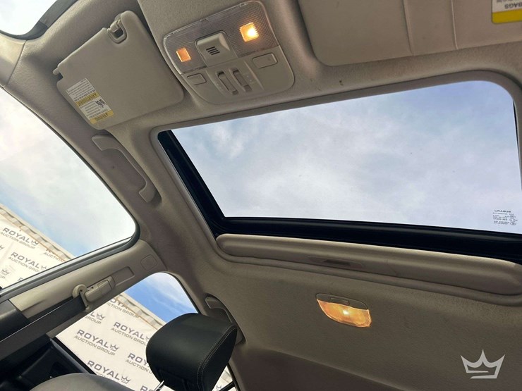 2014-subaru-crosstrek-image-17