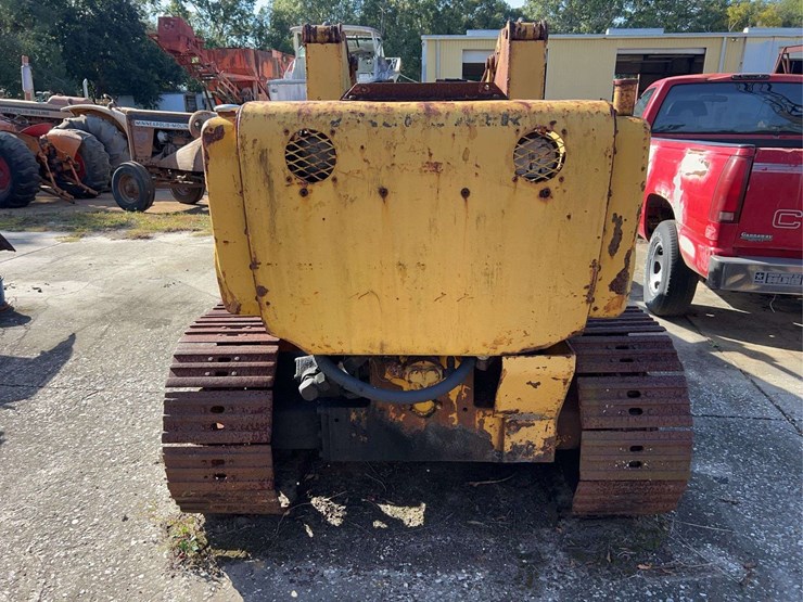 minneapolis-moline-diesel-crawler-image-3