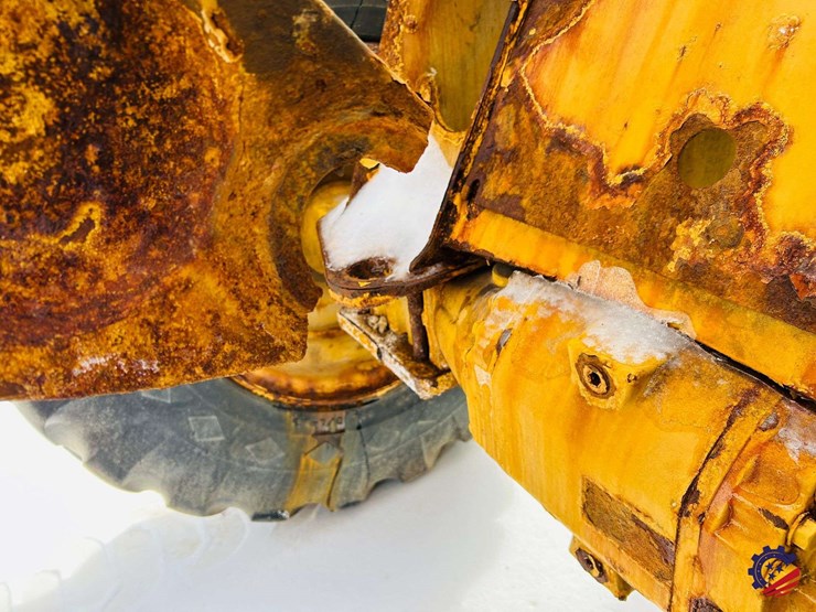 caterpillar-914m-image-36