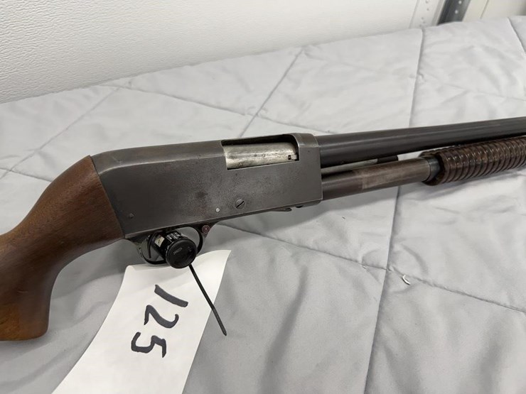 stevens-model-820-12-gauge-shotgun-image-1