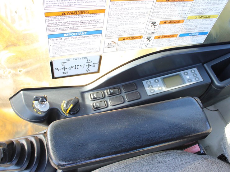 2013-kobelco-sk350-image-15