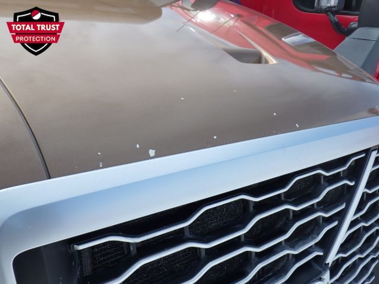 2022-volvo-vnl-760-image-4