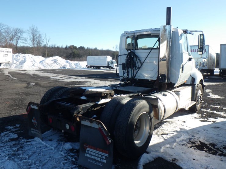 2017-international-prostar-image-5