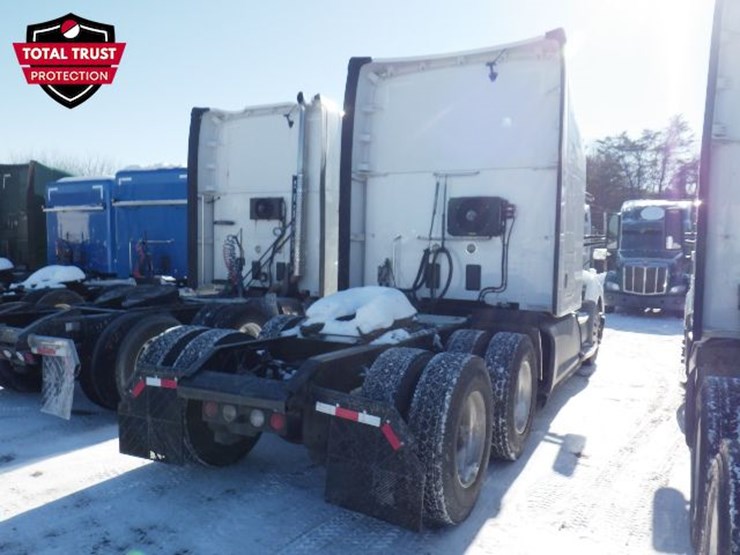 2020-kenworth-t680-image-10