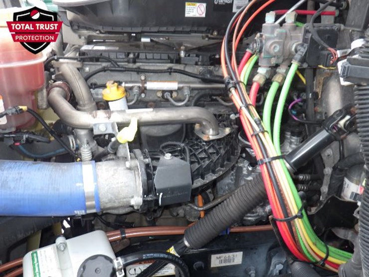 2021-freightliner-cascadia-116-image-18