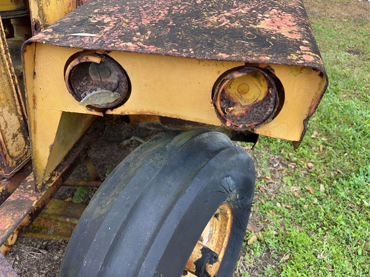 john-deere-840-image-12