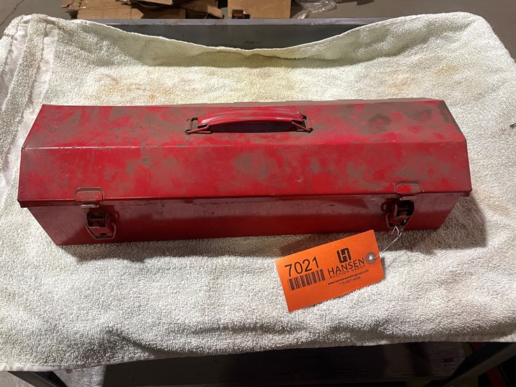 #7021-•-metal-toolbox-with-tools-image-1