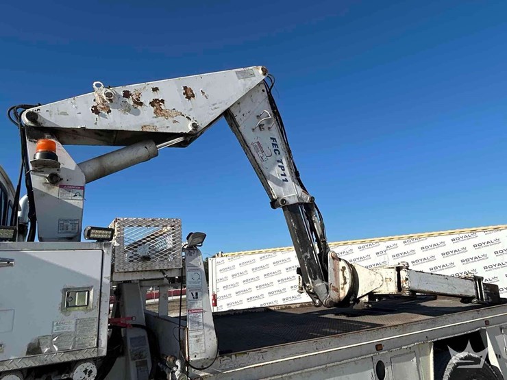 2003-sterling-l8500-image-19