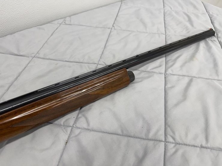 smith-&-wesson-1100-12-gauge-shotgun-image-2