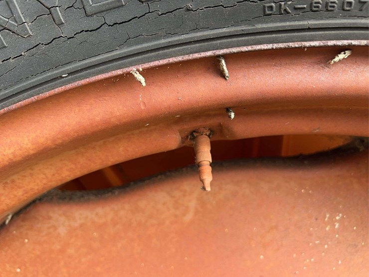 minneapolis-moline-ztu-image-38