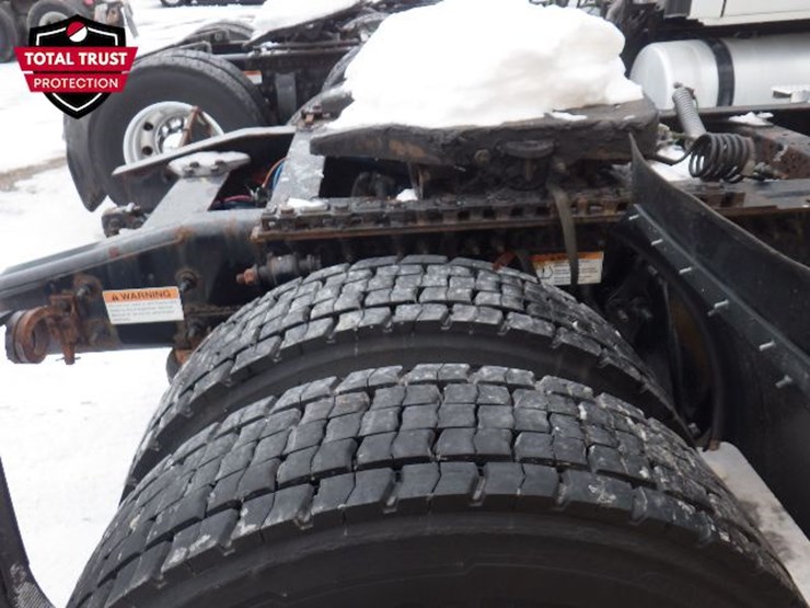 2020-freightliner-cascadia-116-image-7