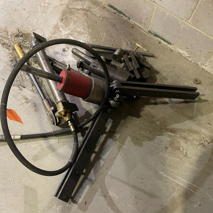 #7000 • Hydraulic Press