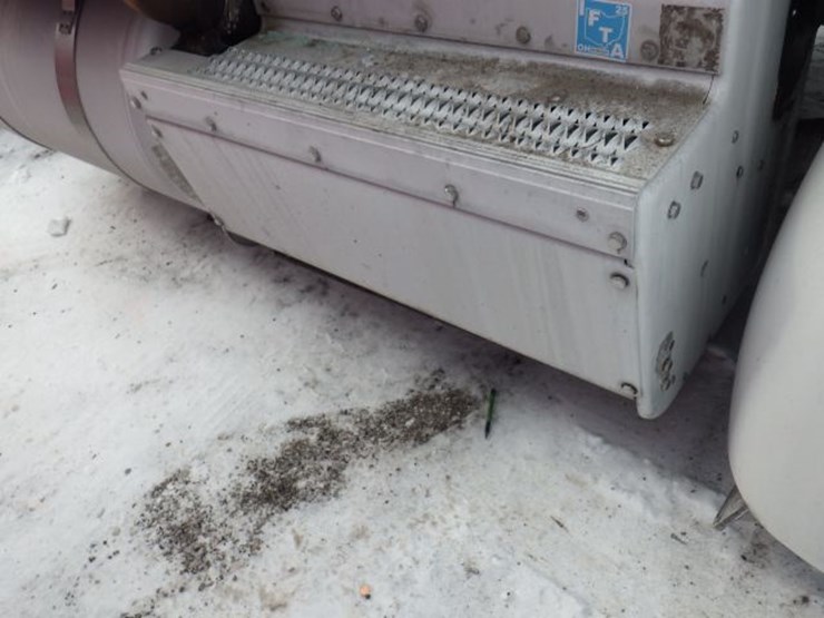 2014-peterbilt-386-image-8