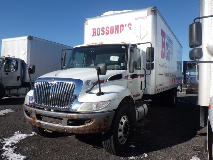 2014-international-durastar-4300-image-1