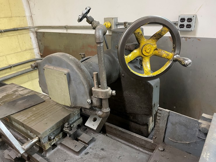#5972-•-brown-and-sharpe-surface-grinding-machine-image-9