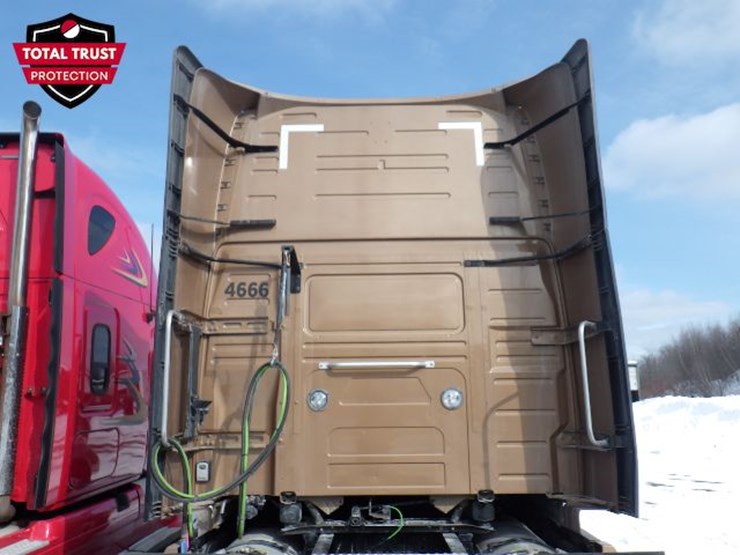 2022-volvo-vnl-760-image-14