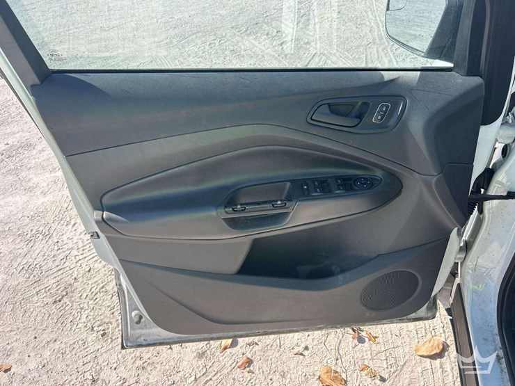 2017-ford-escape-image-14