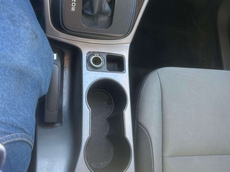 2016-ford-escape-image-16