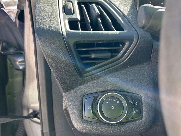 2013-ford-escape-image-17