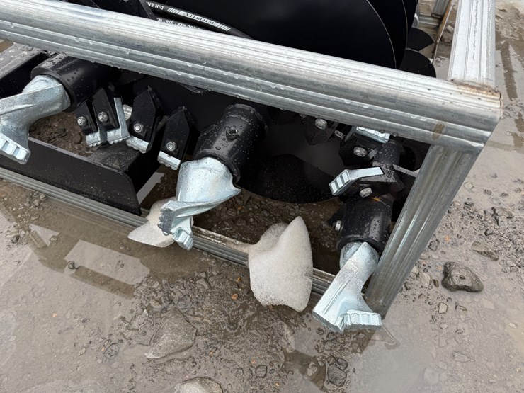 #2073-•-unused-jct-skid-steer-auger-w/(3)-bitsinv#-36032-image-5