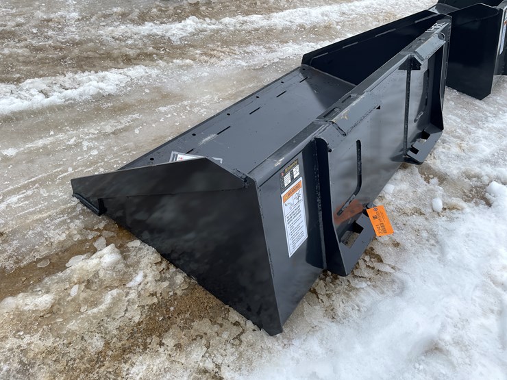 #2341-•-wolverine-universal-mount-track-duty-bucket-image-7