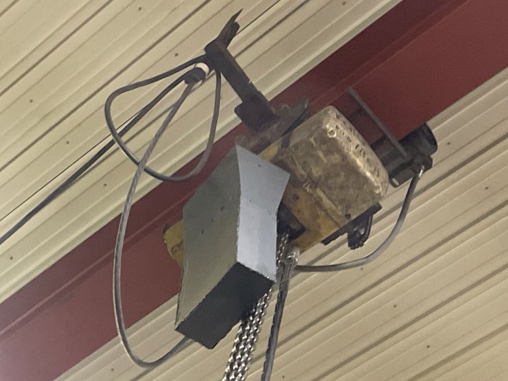 #5992-•-yale-18687-3-ton-chain-hoist-image-2