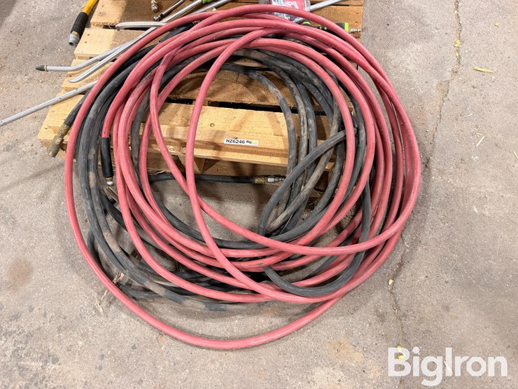 dewalt-air-hose-reel-w/accessories-image-5